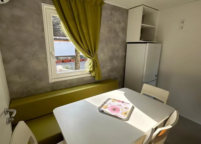 Campeggio Madonna Del Ghisallo 캠프장