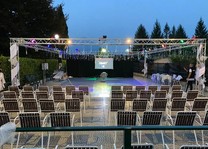 Campeggio Madonna Del Ghisallo 캠프장 *